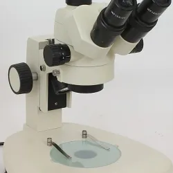 BTC STM-9T Professional Trinocular Stereo Microscope ZOOM
