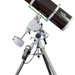 SkyWatcher EXPLORER-200PDS HEQ5 PRO SynScan GOTO Computerised Reflector Telescope
