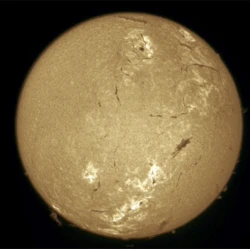 Sky-Watcher HELIOSTAR-76Ha Solar Telescope
